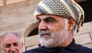 لحظاتی از شادی شهیدحاج قاسم سلیمانی در کنار مردم آمرلی بعد از آزادسازی شهر از چنگ داعش					 – خلیج مذهبی
