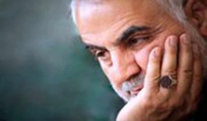 لحظه باز کردن درب حرم مطهر حضرت زینب(س) توسط شهید حاج قاسم سلیمانی					 – نابند شیعه