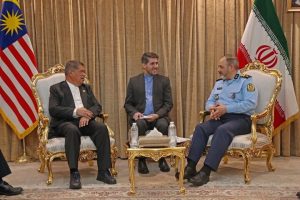 وزیر کشاورزی مالزی با وزیر دفاع و پشتیبانی نیروهای مسلح دیدار کرد
 – نابند نیوز