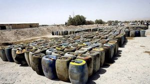 کشف باند قاچاق ۲ میلیون لیتر سوخت در بندرعباس و احضار ۲۰۰ متهم
 – نابند نیوز